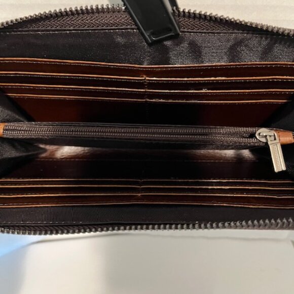 Men’s crocodile pattern leather wallet. - Picture 3 of 4